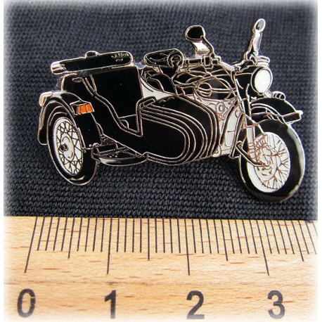 Pin's URAl - coffret collector